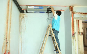 中央丝瓜短视频下载維修，一個小零部件的損壞導致丝瓜短视频下载無法運行該如何維修？